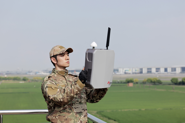 Portable UAV Anti Shield Jammer